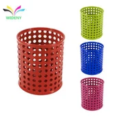 Người giữ bút chì tự chế đấm